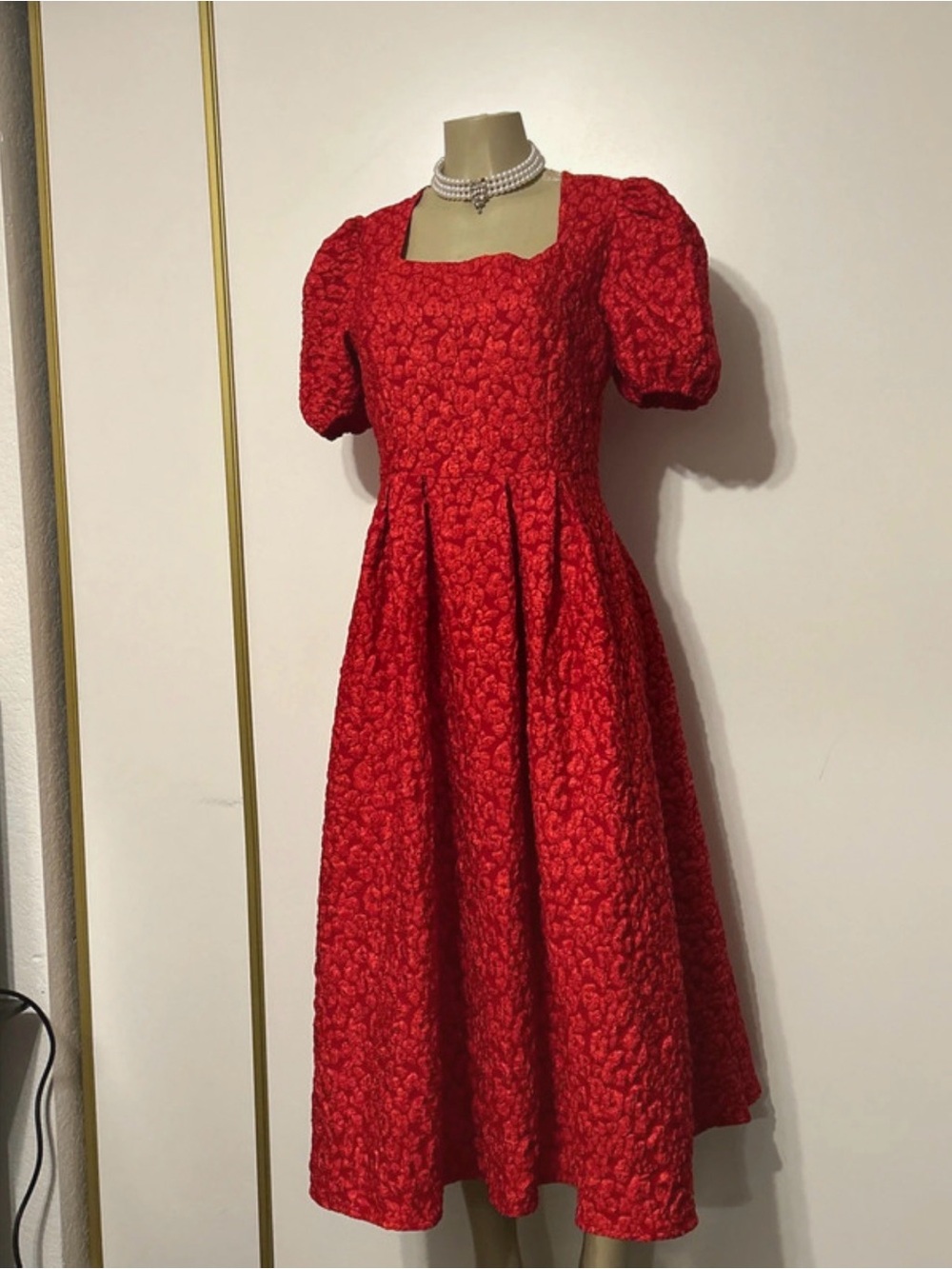 Red Textured Puff-Sleeve Midi Dress